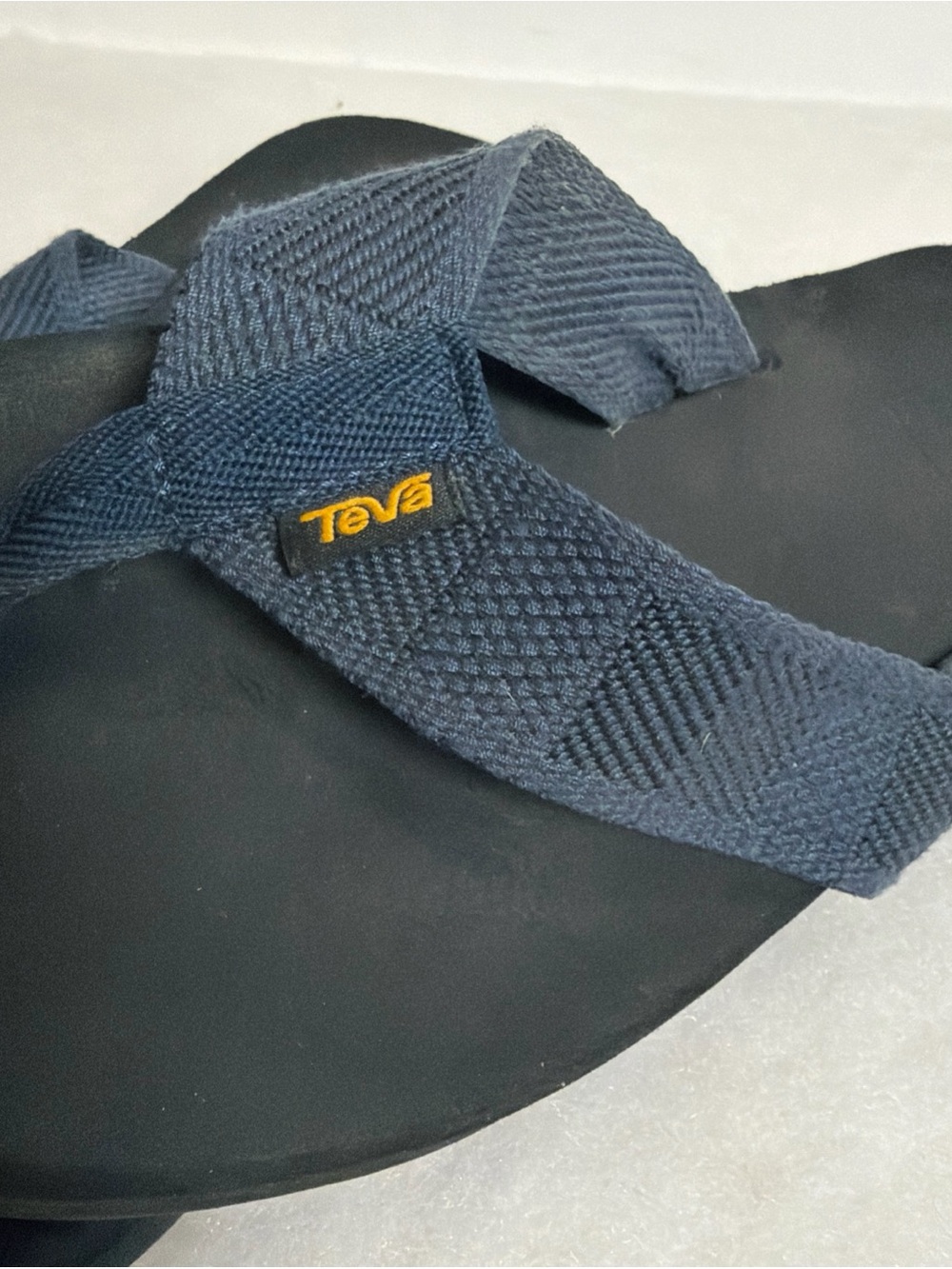 Teva Men's Black/ Navy Lightweight Comfort Outdoor Thong Flip Flop Sandals Sz 9 - Picture 2 of 6